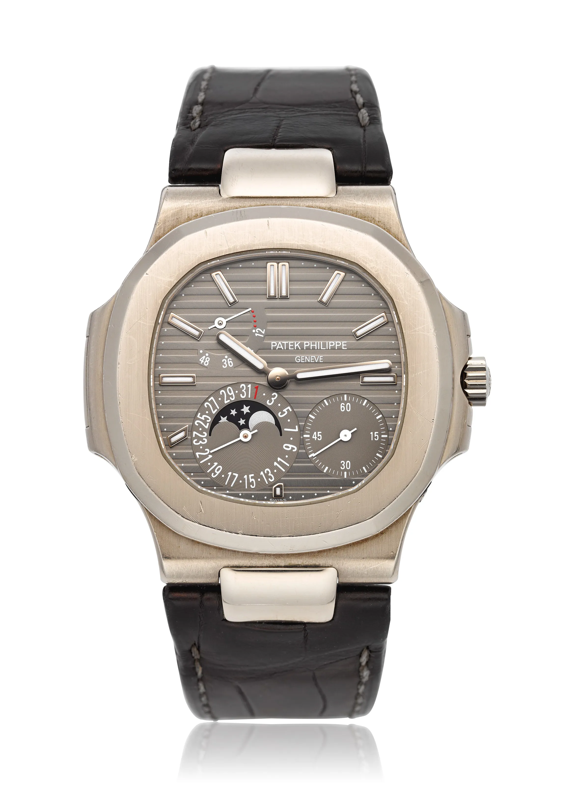 Patek Philippe Nautilus 5712g 41mm White gold Grey