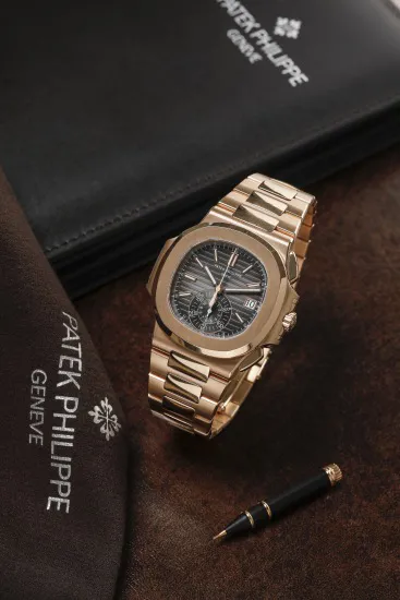 Patek Philippe Nautilus 5980/1R 43.5mm Rose gold Black 4