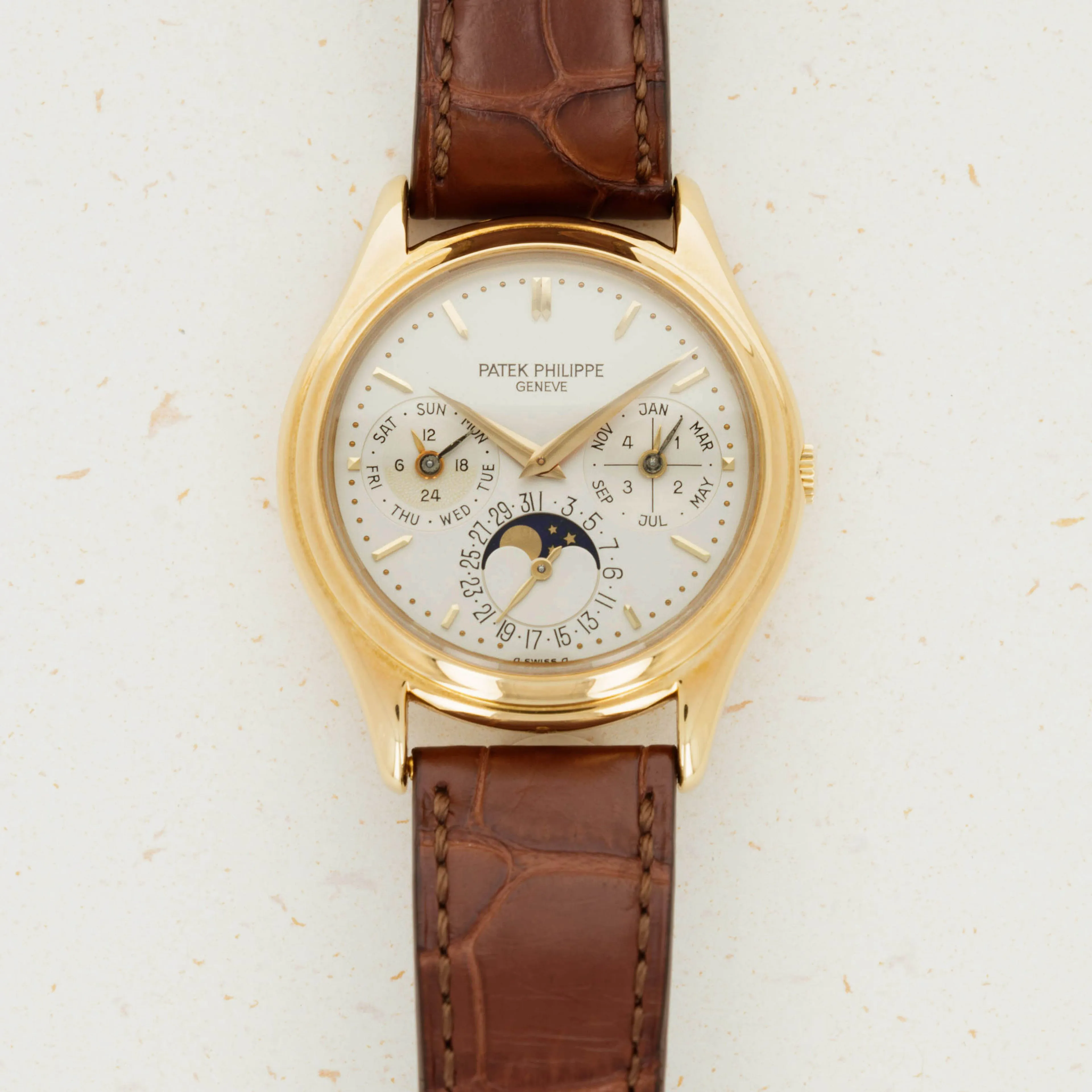 Patek Philippe Perpetual Calendar 3940J 36mm Yellow gold Cream