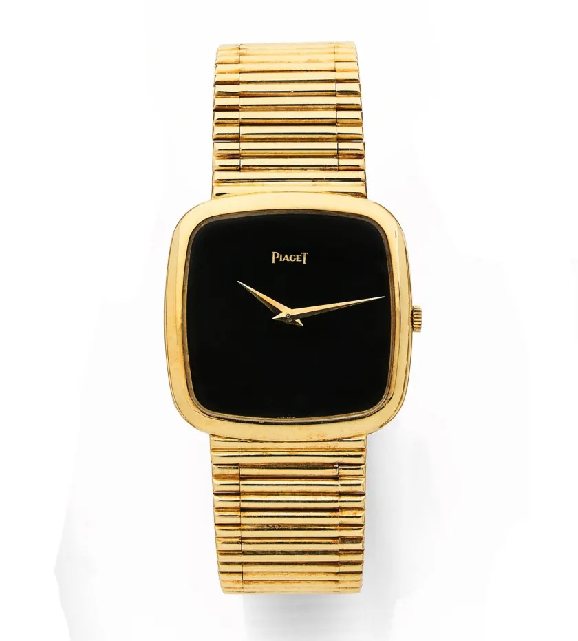 Piaget Classique 9772 G1 32mm Yellow gold Black