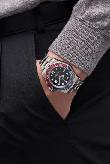 Rolex GMT-Master II 126719BLRO 40mm White gold Black 3