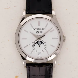 Patek Philippe Annual Calendar 5396G White gold Silver