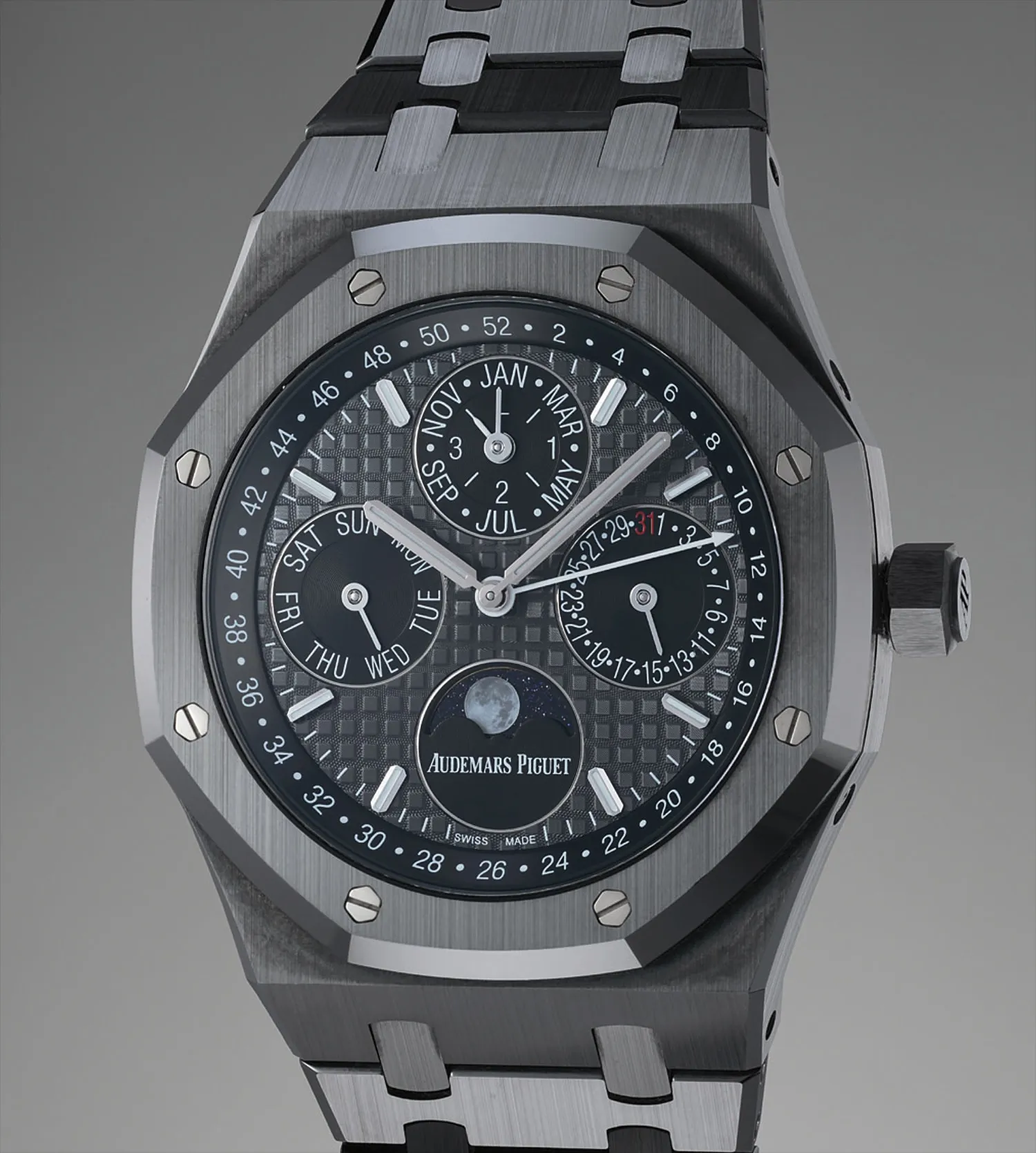 Audemars Piguet Royal Oak Perpetual Calendar 26579CE.OO.1225CE.01 41mm Ceramic Gray