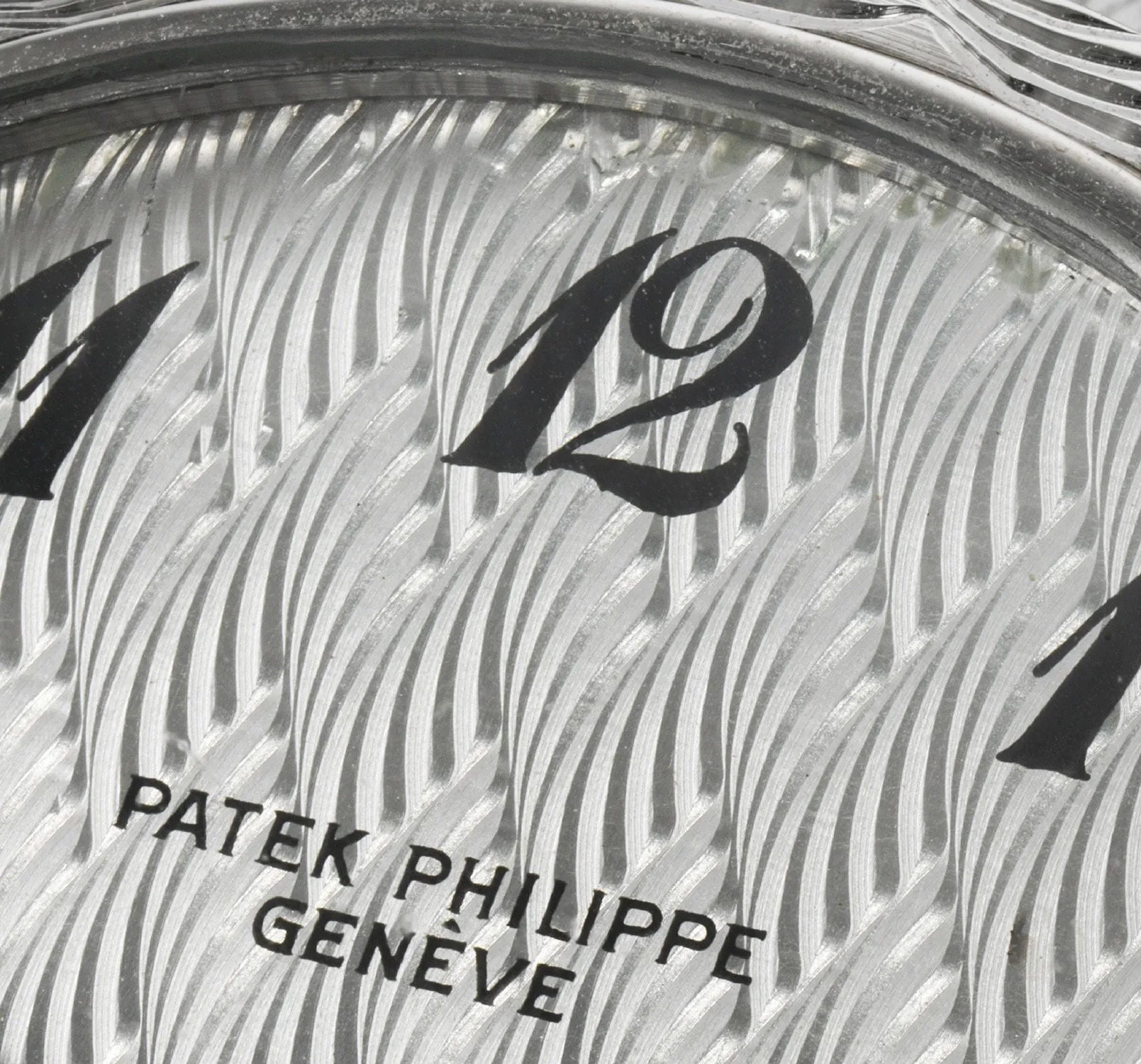 Patek Philippe 3588/2 35.5mm White gold Textured 1