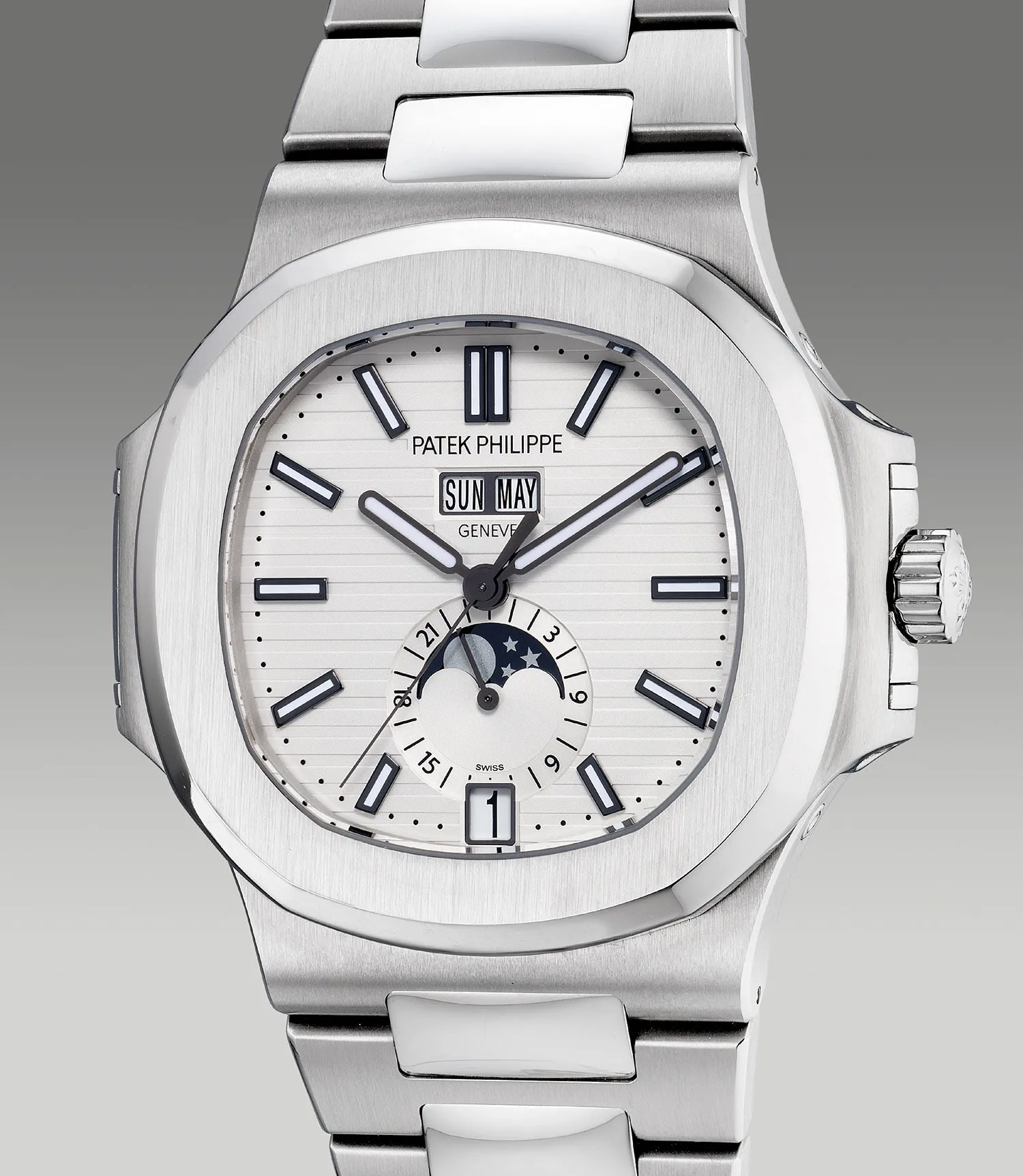 Patek Philippe Nautilus 5726/1A-010 40.5mm Stainless steel White