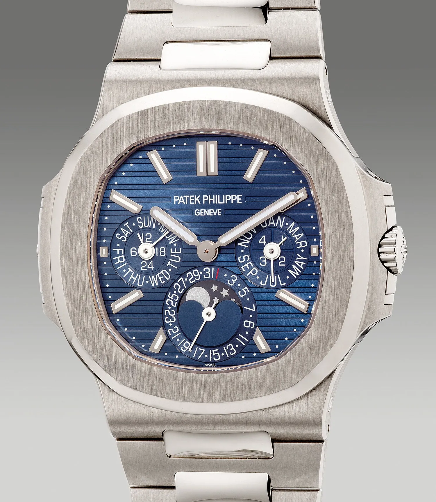 Patek Philippe Nautilus 5740/1G-001 40mm White gold Blue