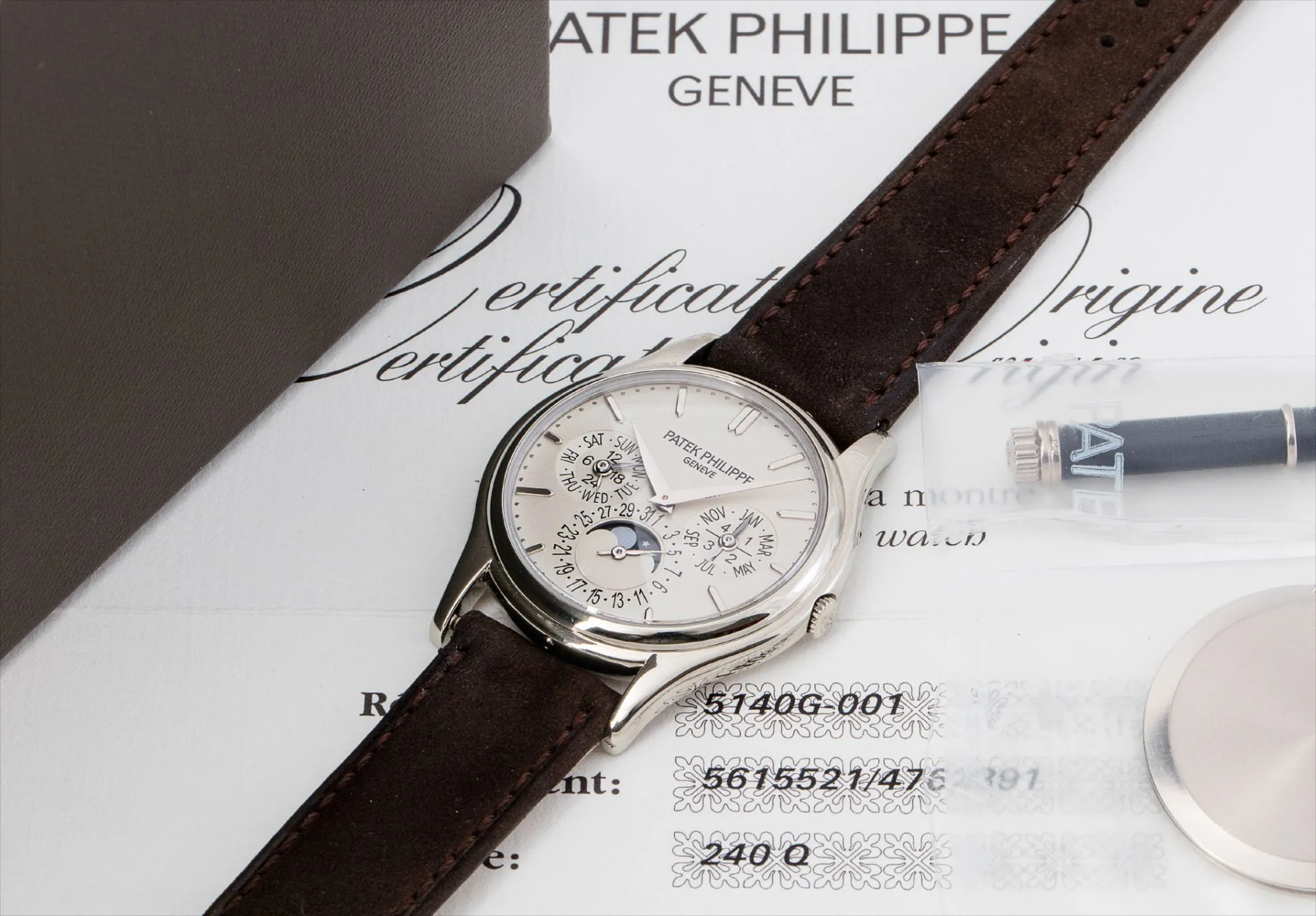 Patek Philippe Perpetual Calendar 5140G 37mm White gold White