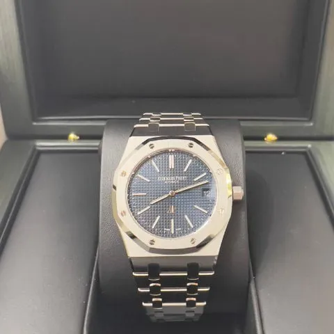 Audemars Piguet Royal Oak 16202ST.OO.1240ST.01 39mm Stainless steel Blue