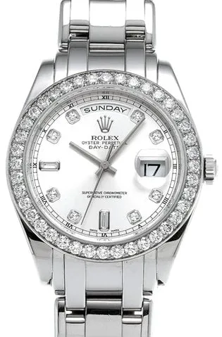 Rolex Day-Date 18946 39mm Platinum Silver