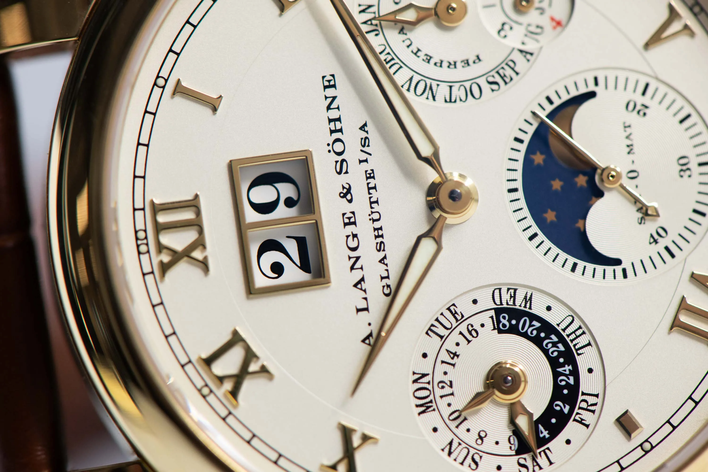 A. Lange & Söhne Langematik Perpetual 310.021 38.5mm Yellow gold Champagne 18