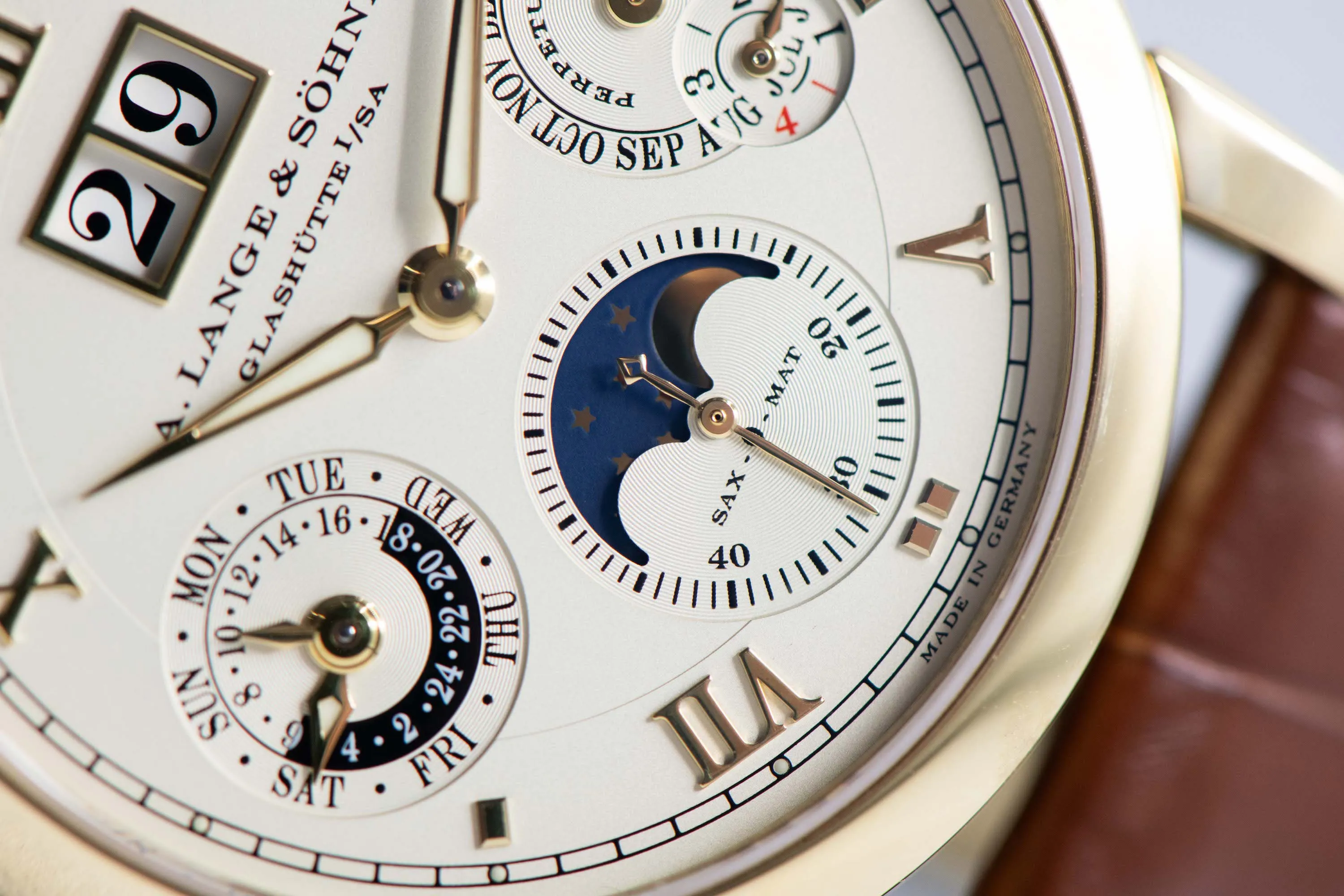 A. Lange & Söhne Langematik Perpetual 310.021 38.5mm Yellow gold Champagne 16