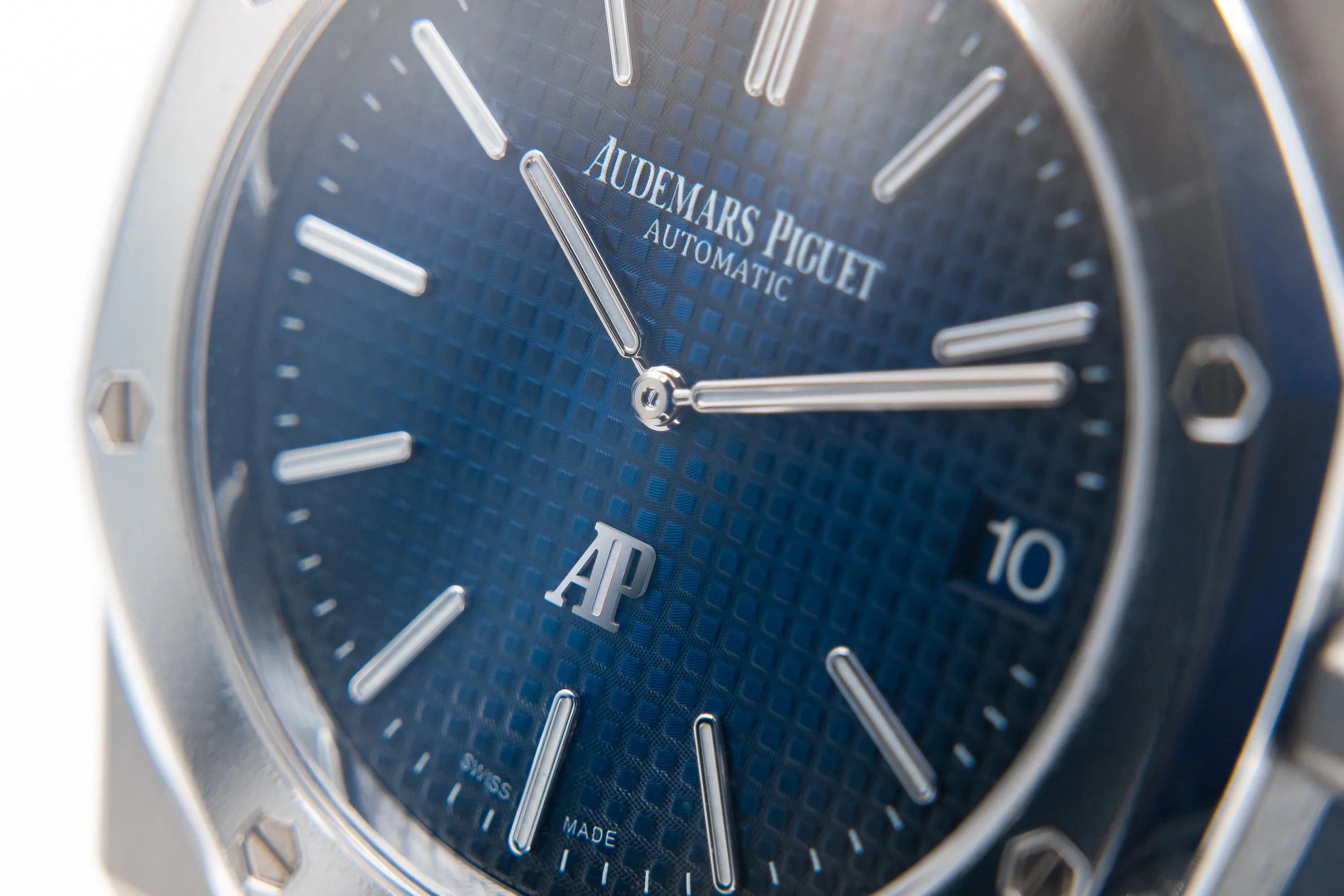 Audemars Piguet Royal Oak 15202IP.OO.1240IP.01 39mm Platinum and Titanium Blue 6