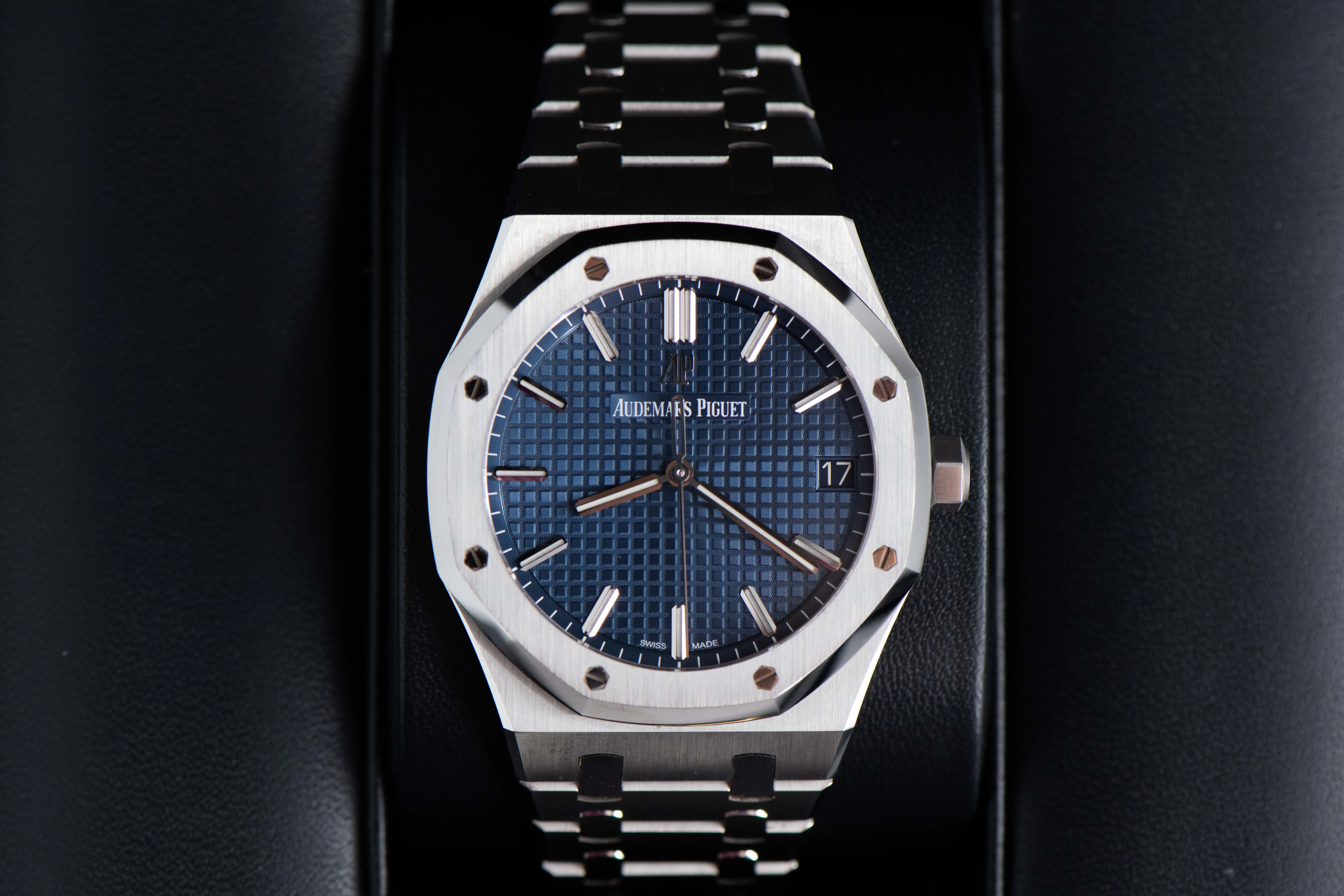 Audemars Piguet Royal Oak 15500ST.OO.1220ST.01 41mm Stainless steel Blue 19