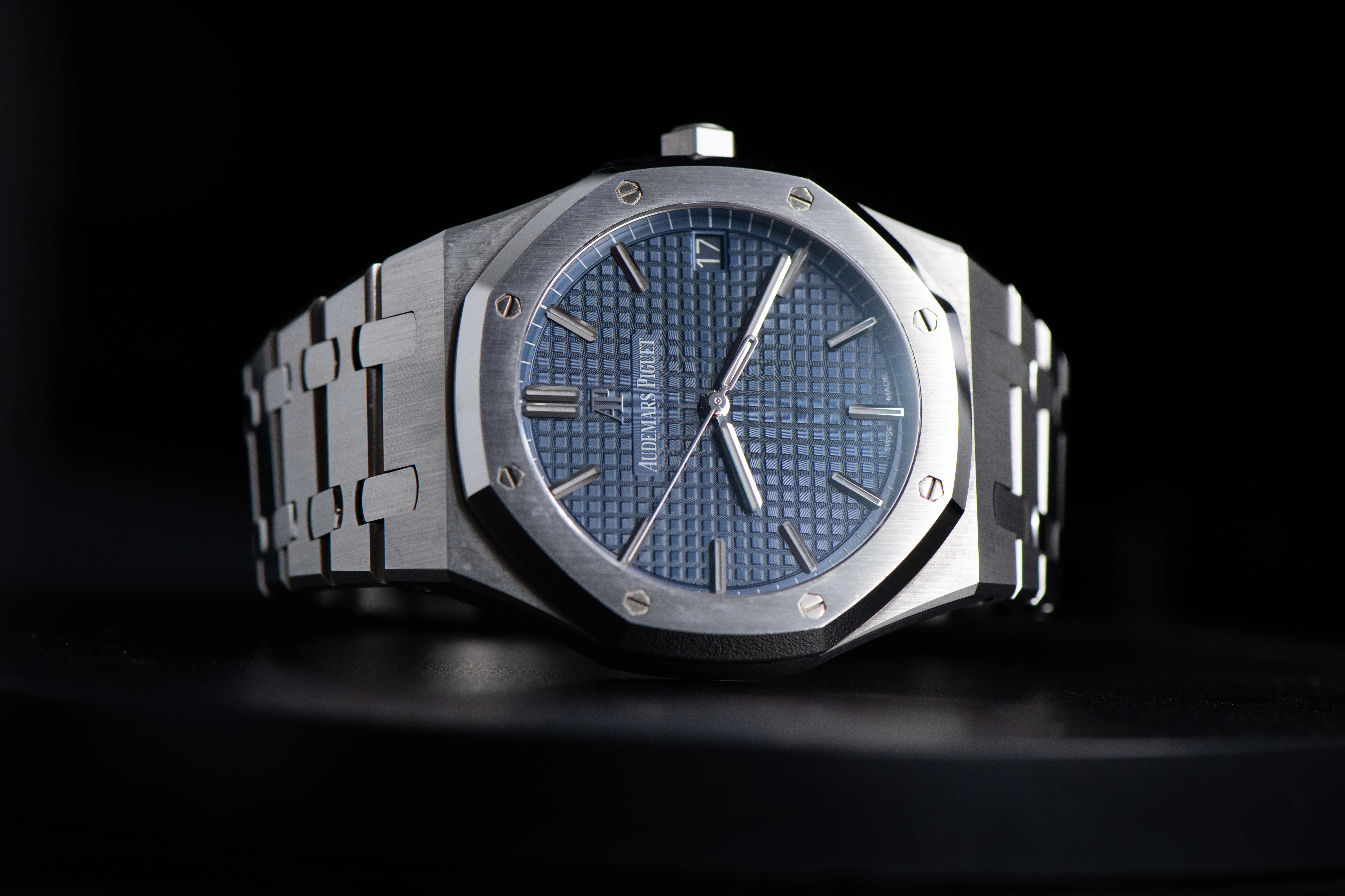 Audemars Piguet Royal Oak 15500ST.OO.1220ST.01 41mm Stainless steel Blue 17