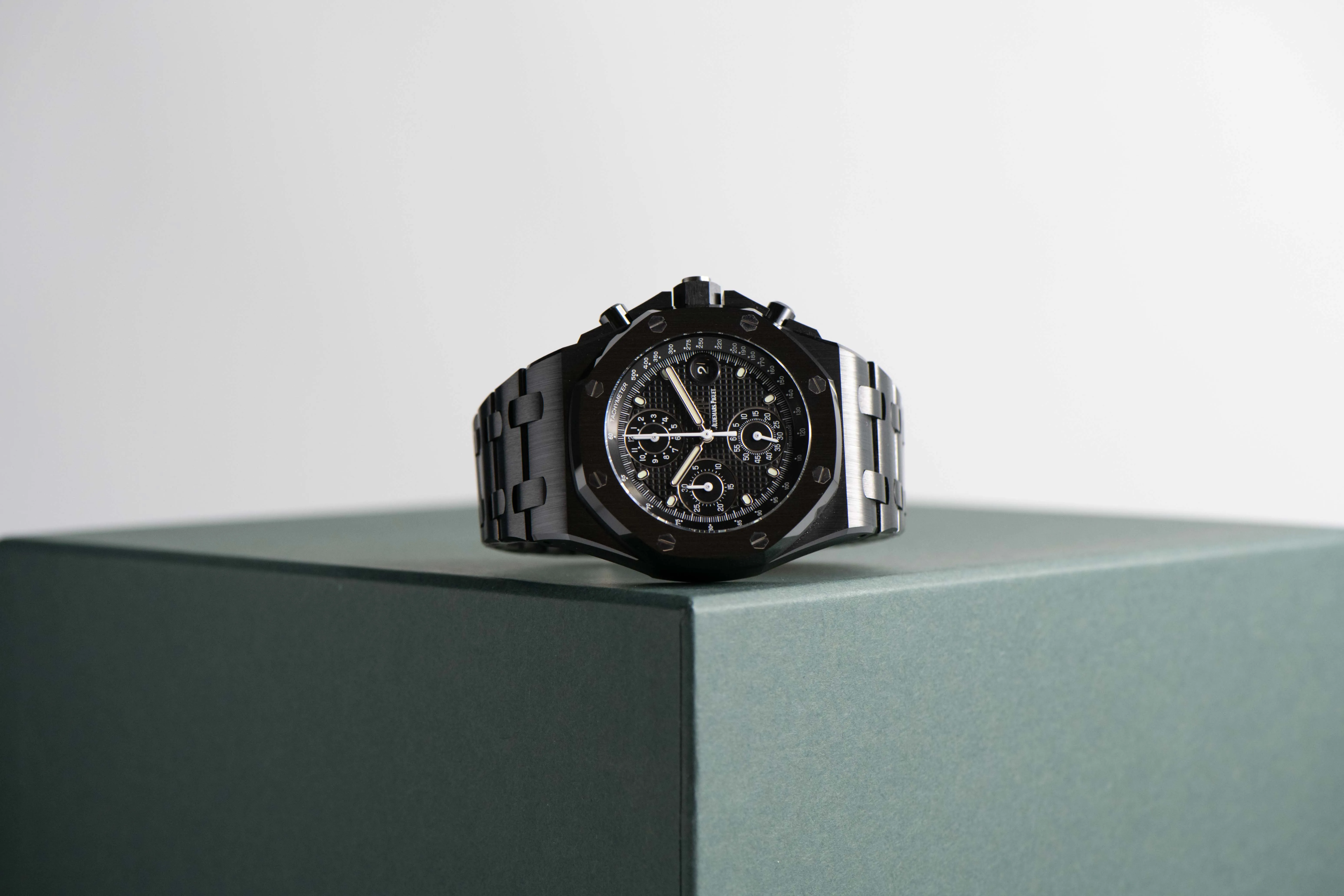 Audemars Piguet Royal Oak Offshore 26238CE.OO.1300CE.01 42mm Ceramic Black 23