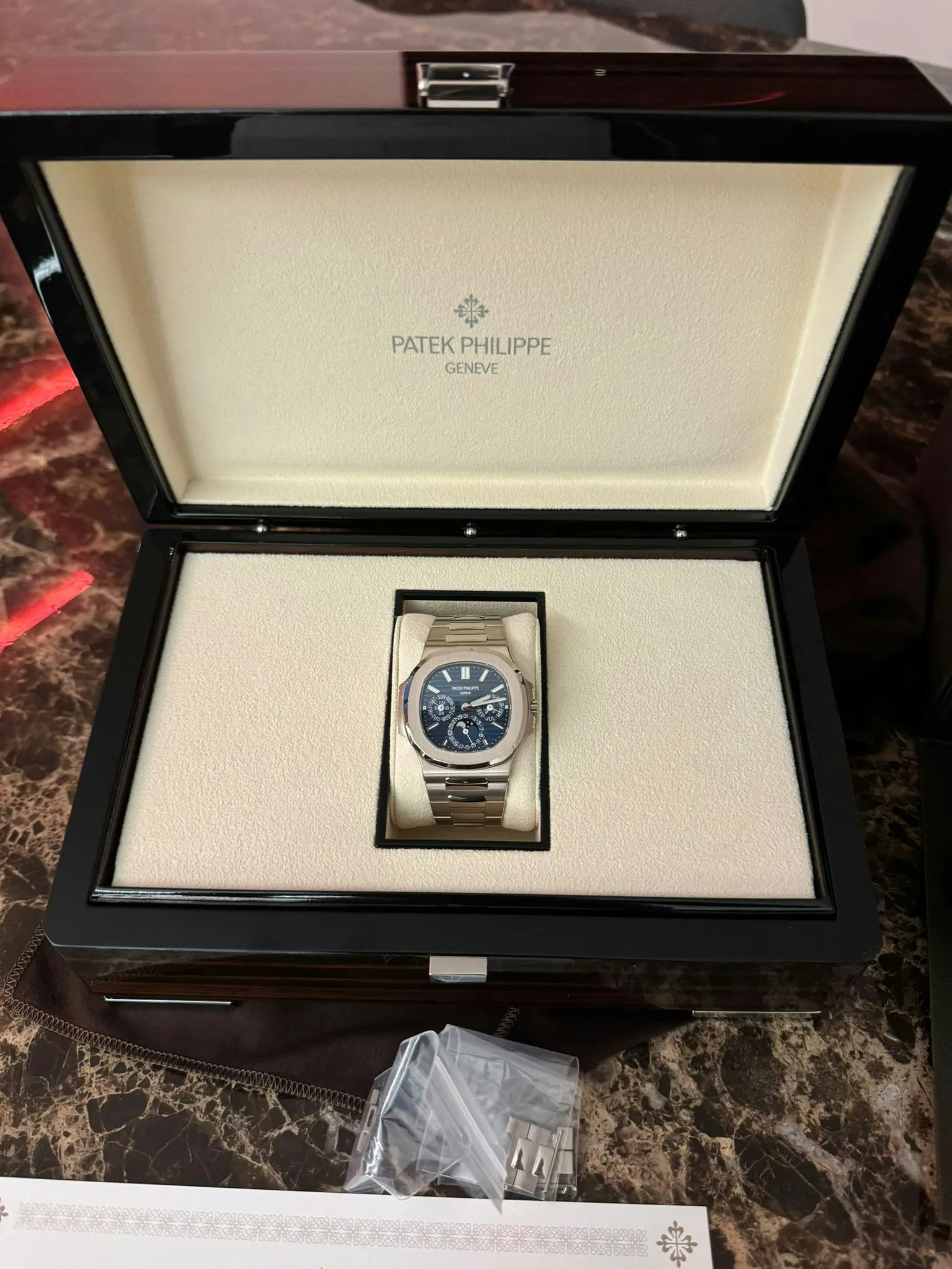 Patek Philippe Nautilus 5740/1G-001 nullmm