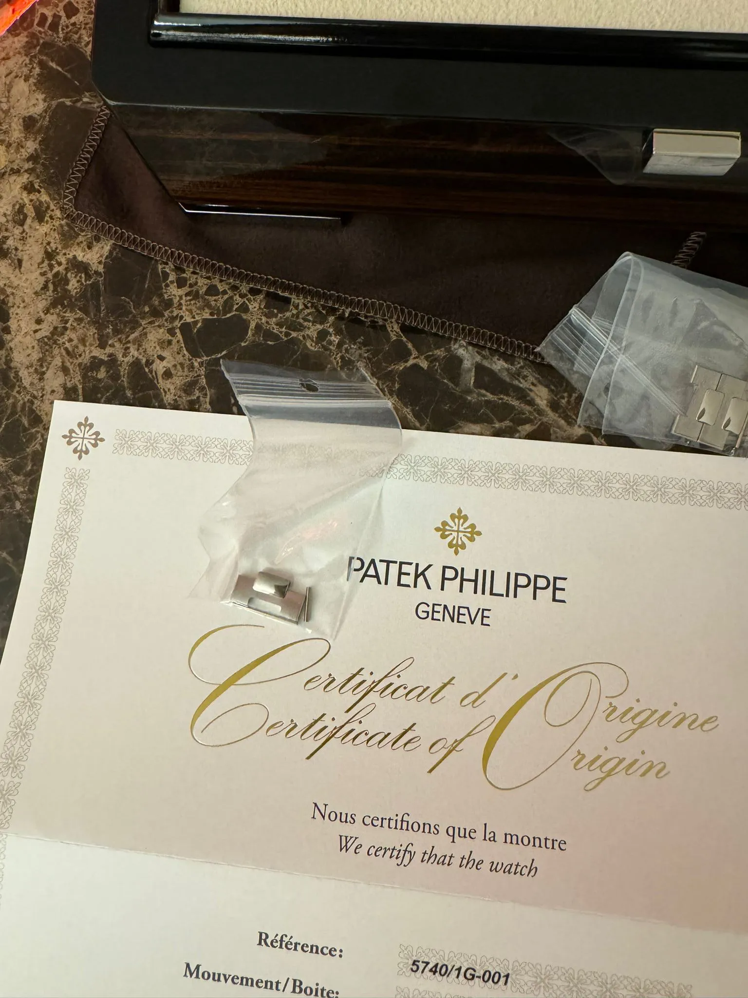 Patek Philippe Nautilus 5740/1G-001 40mm White gold Blue 1