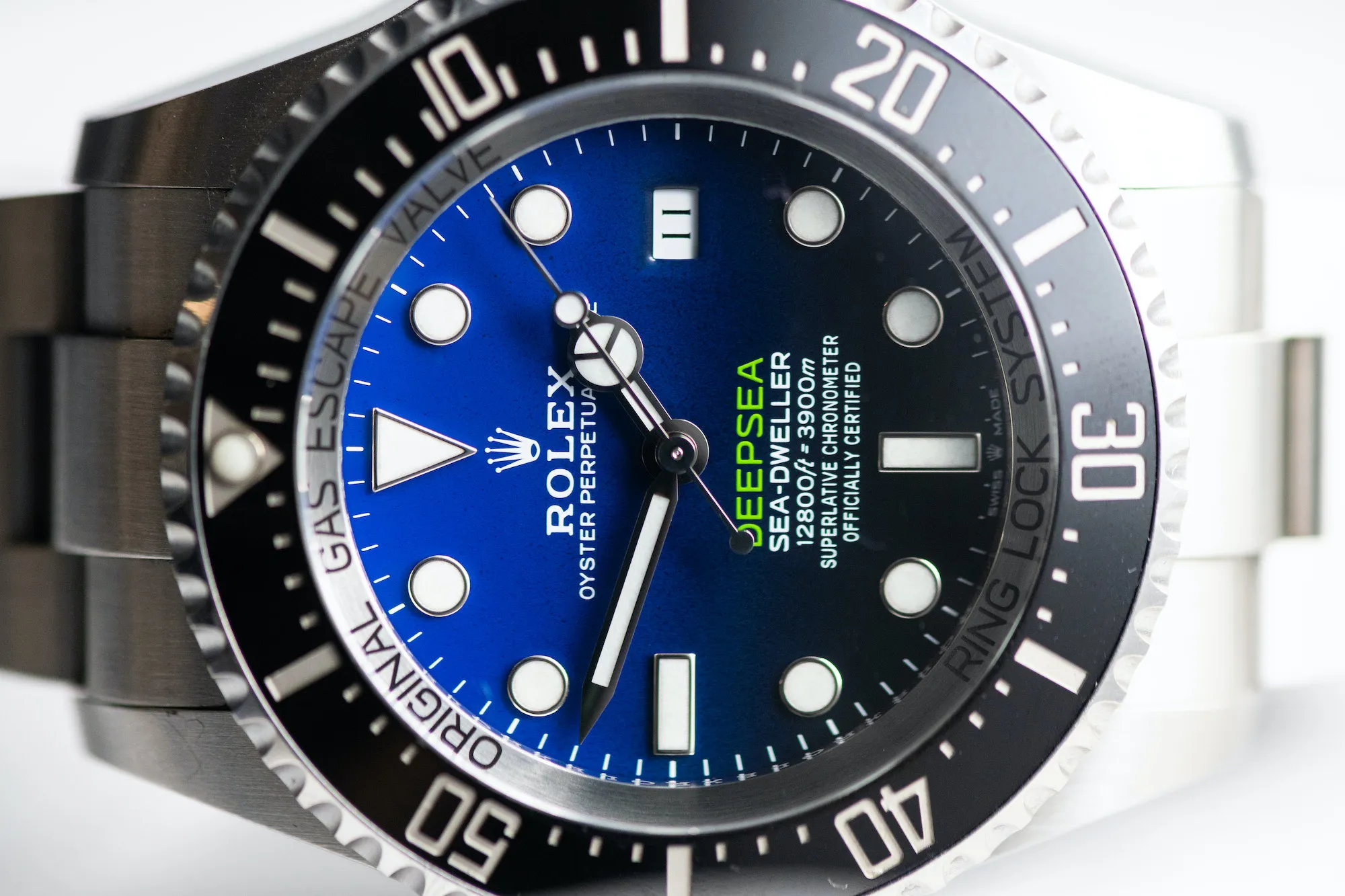 Rolex Sea-Dweller Deepsea 126660 44mm Stainless steel Blue 4