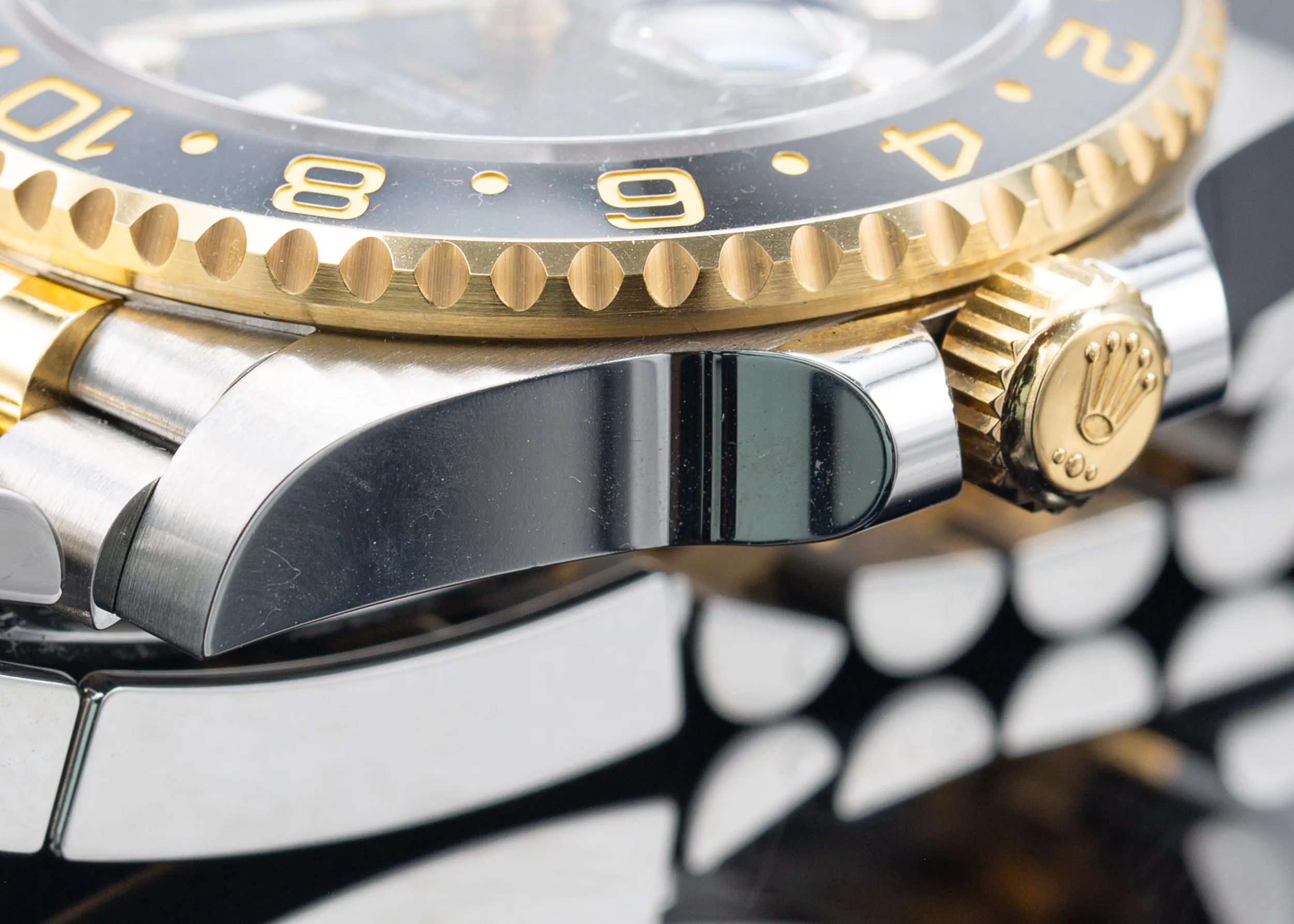 Rolex GMT-Master II 126713GRNR 40mm Yellow gold and Stainless steel Black 17