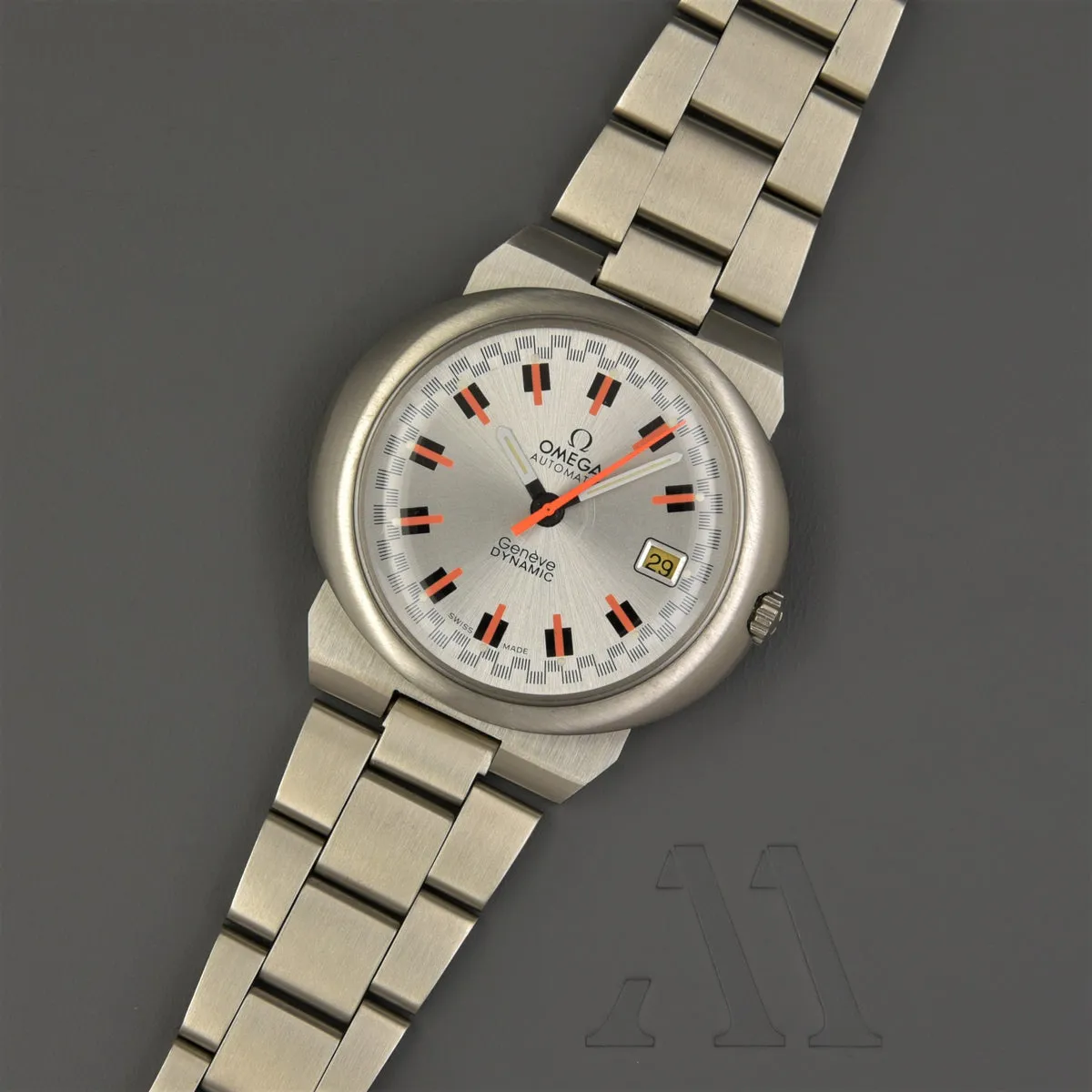 Omega Dynamic 166.108 40mm Stainless steel