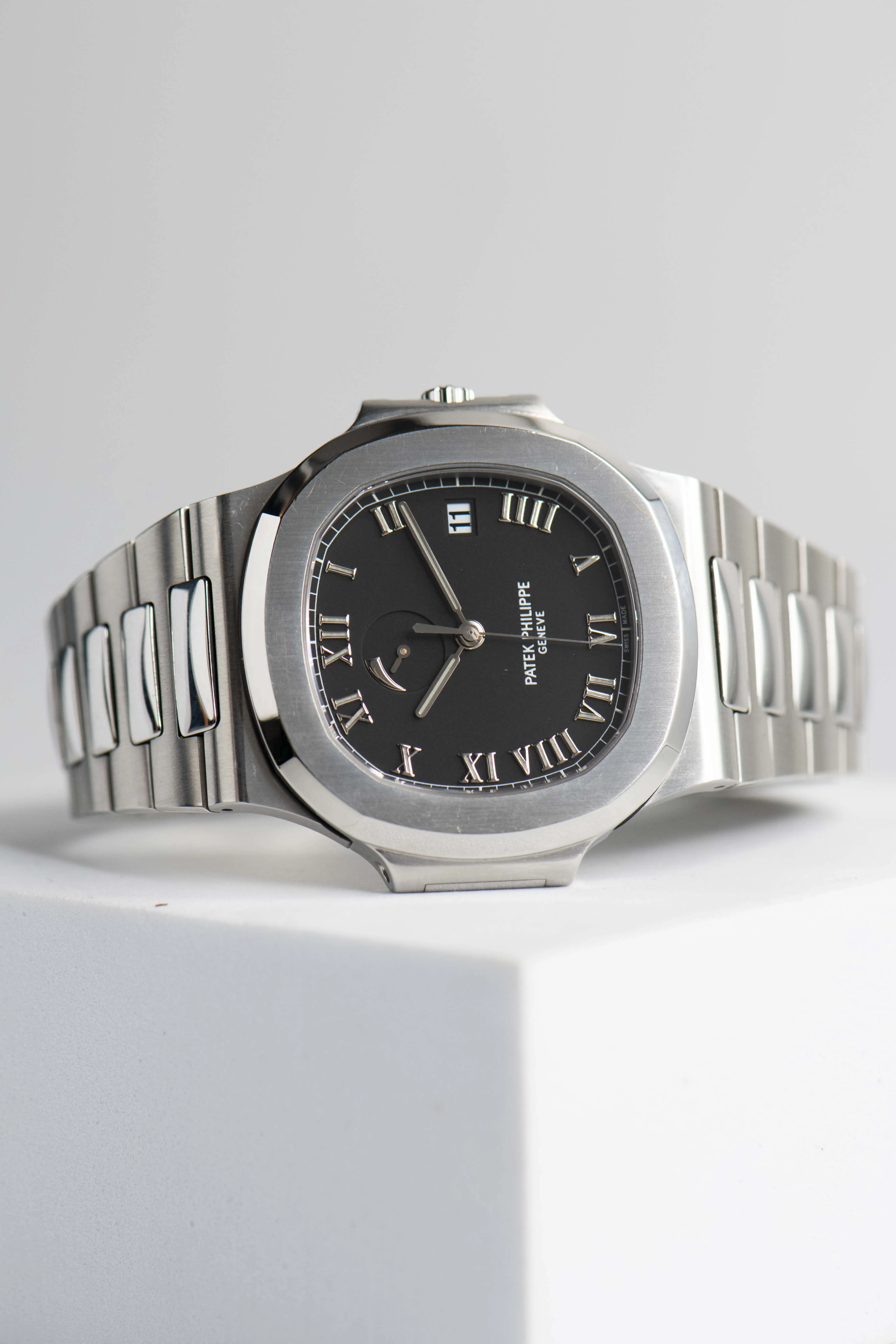 Patek Philippe Nautilus 3710/1A 40mm Stainless steel Black