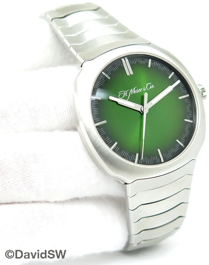 H. Moser & Cie. Streamliner 6200-1200 40mm Stainless steel Green