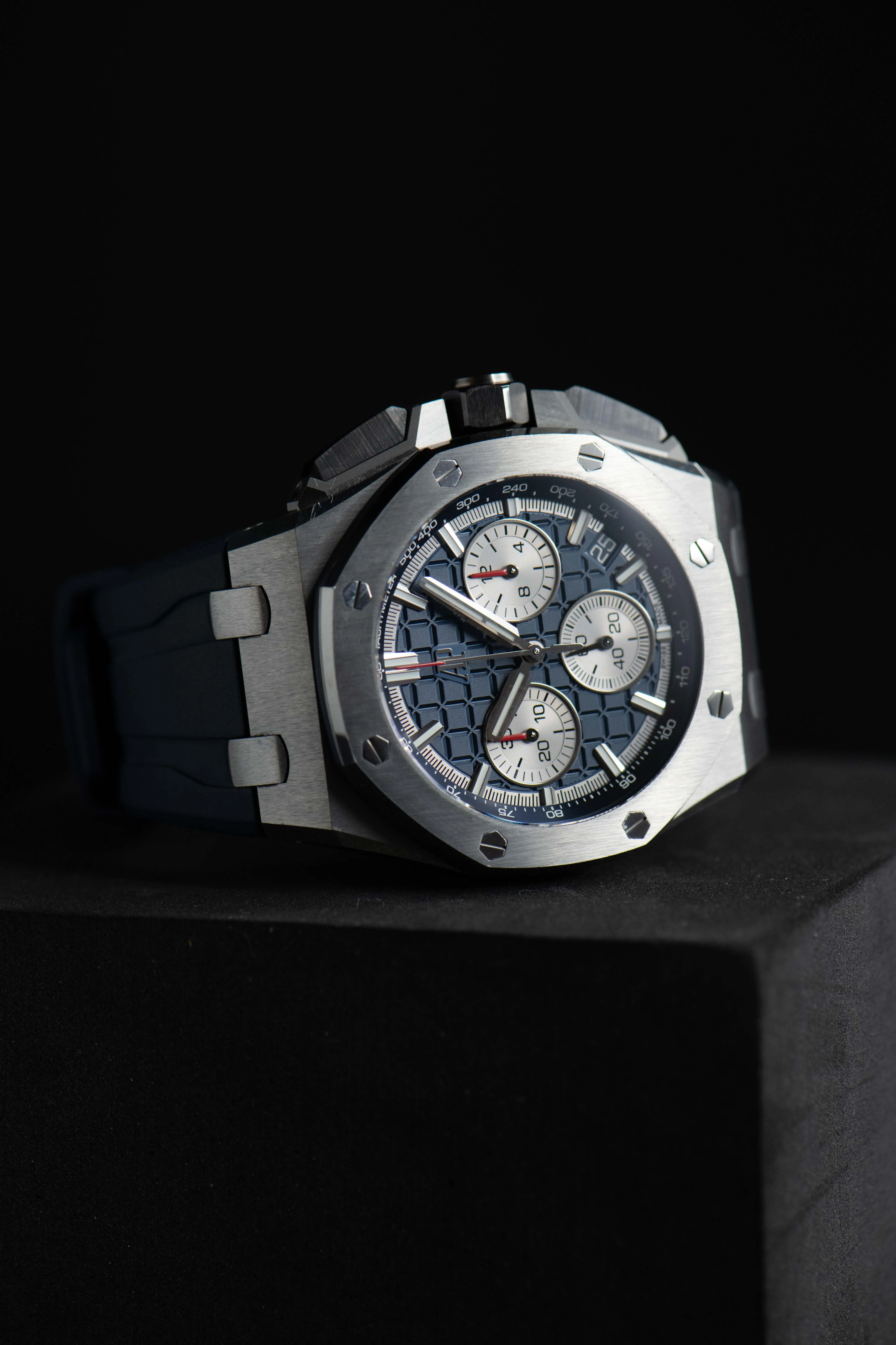 Audemars Piguet Royal Oak Offshore 26420TI.OO.A027CA.01 43mm Titanium Blue 14