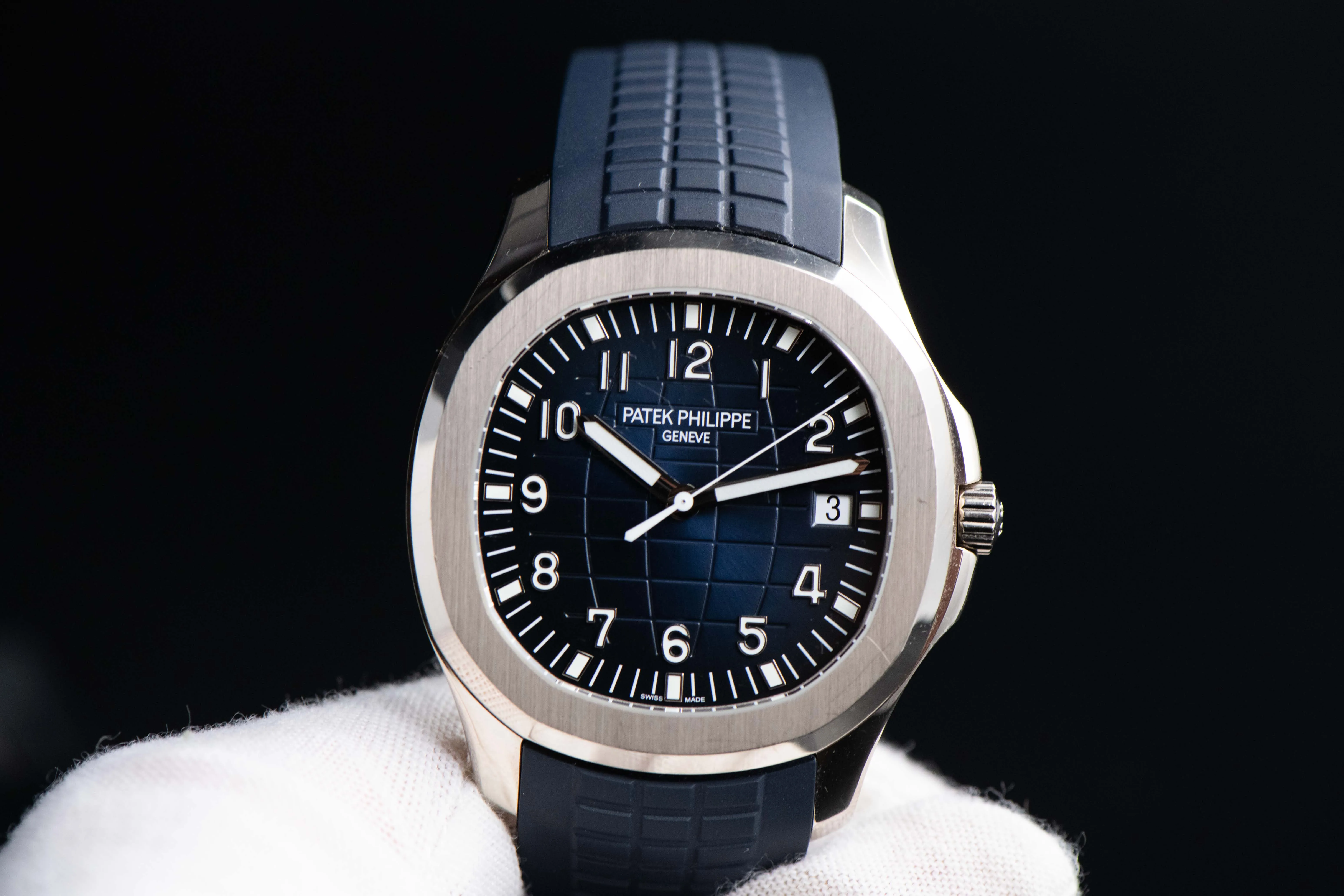 Patek Philippe Aquanaut 5168G 42mm White gold Blue 2