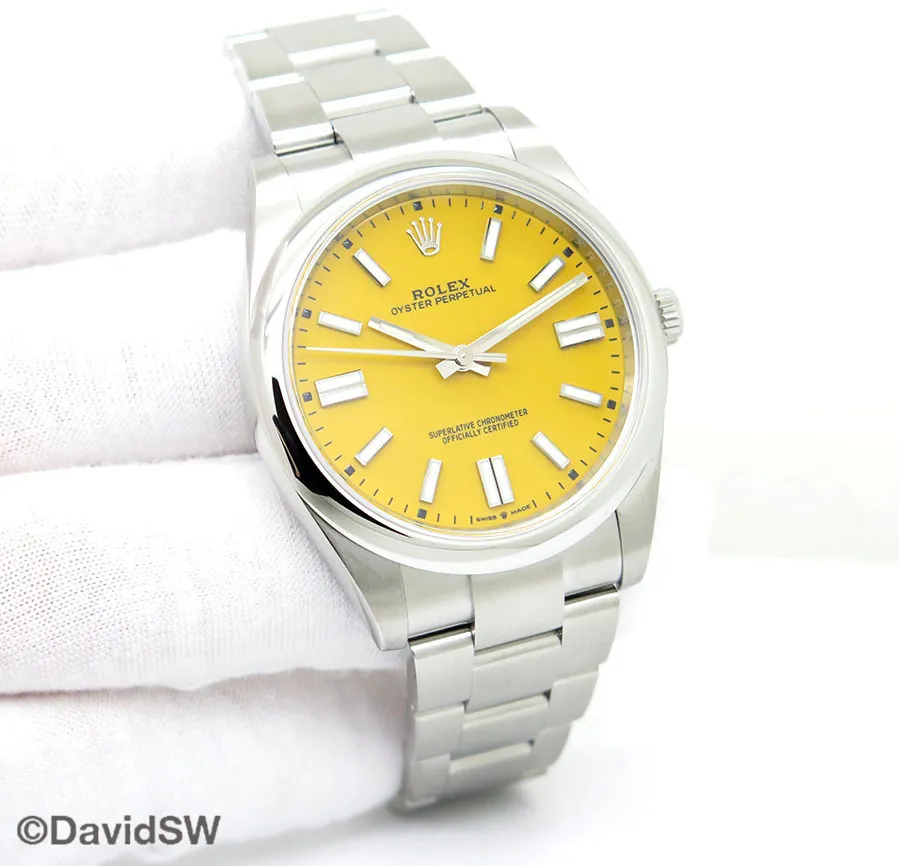 Rolex Oyster Perpetual 41 124300 41mm Stainless steel Yellow