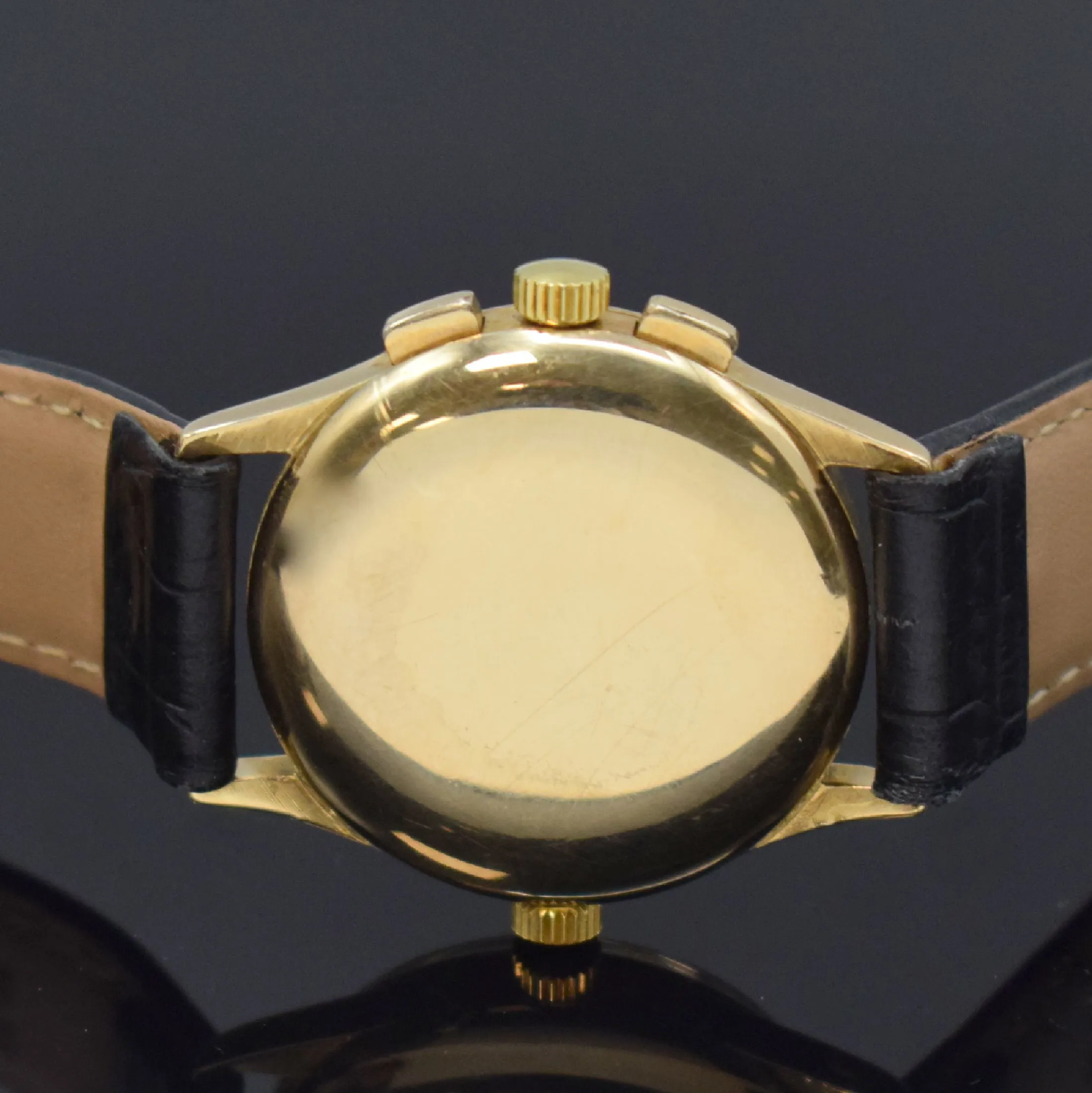 Universal Genève Aero-Compax 32mm Yellow gold Cream 4