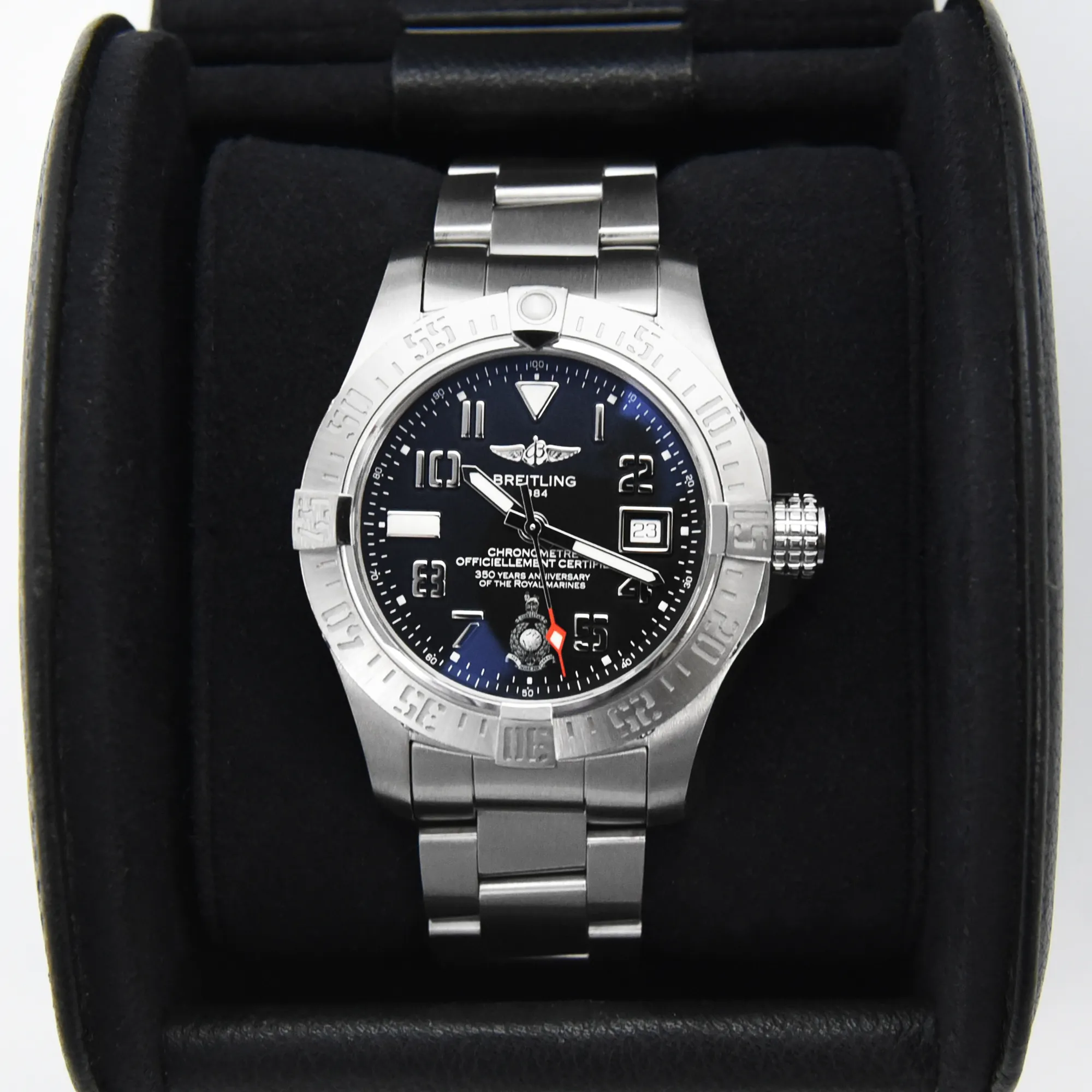 Breitling Avenger A17331 45mm Stainless steel Black Arabic 4