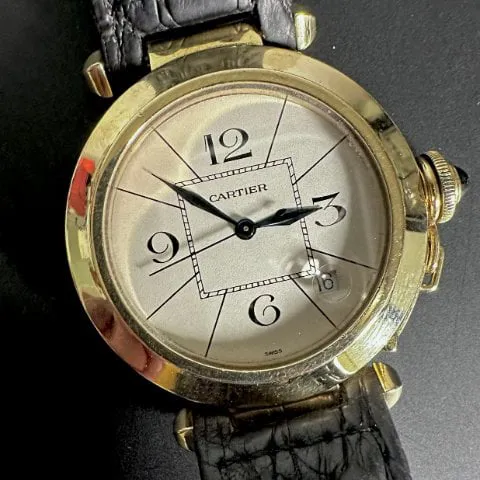 Cartier Pasha 1988 38mm Yellow gold Champagne