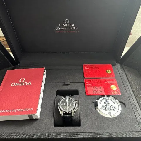 Omega Speedmaster Moon watch 3570.50.00 42mm Steel Black