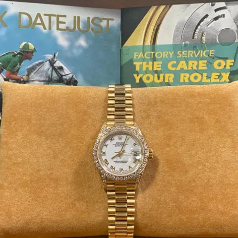 Rolex Lady-Datejust 69158 26mm Yellow gold White