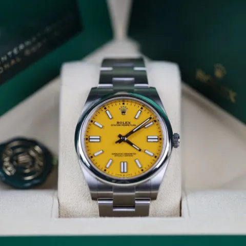 Rolex Oyster Perpetual 41 124300 41mm Stainless steel Yellow