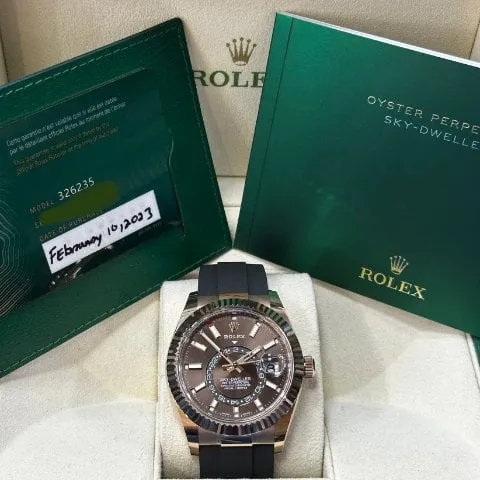 Rolex Sky-Dweller 326235 42mm Rose gold Brown