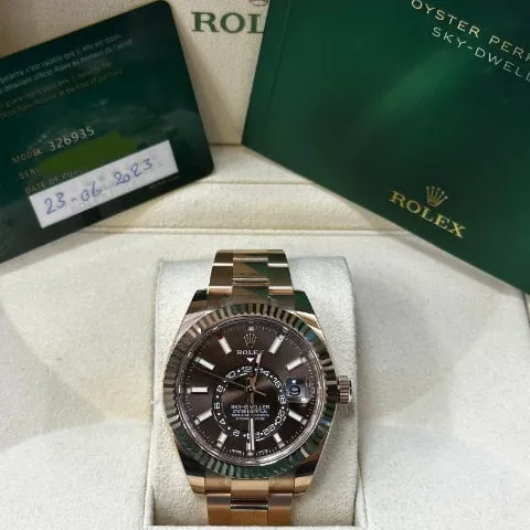 Rolex Sky-Dweller 326935 42mm Rose gold Bronze