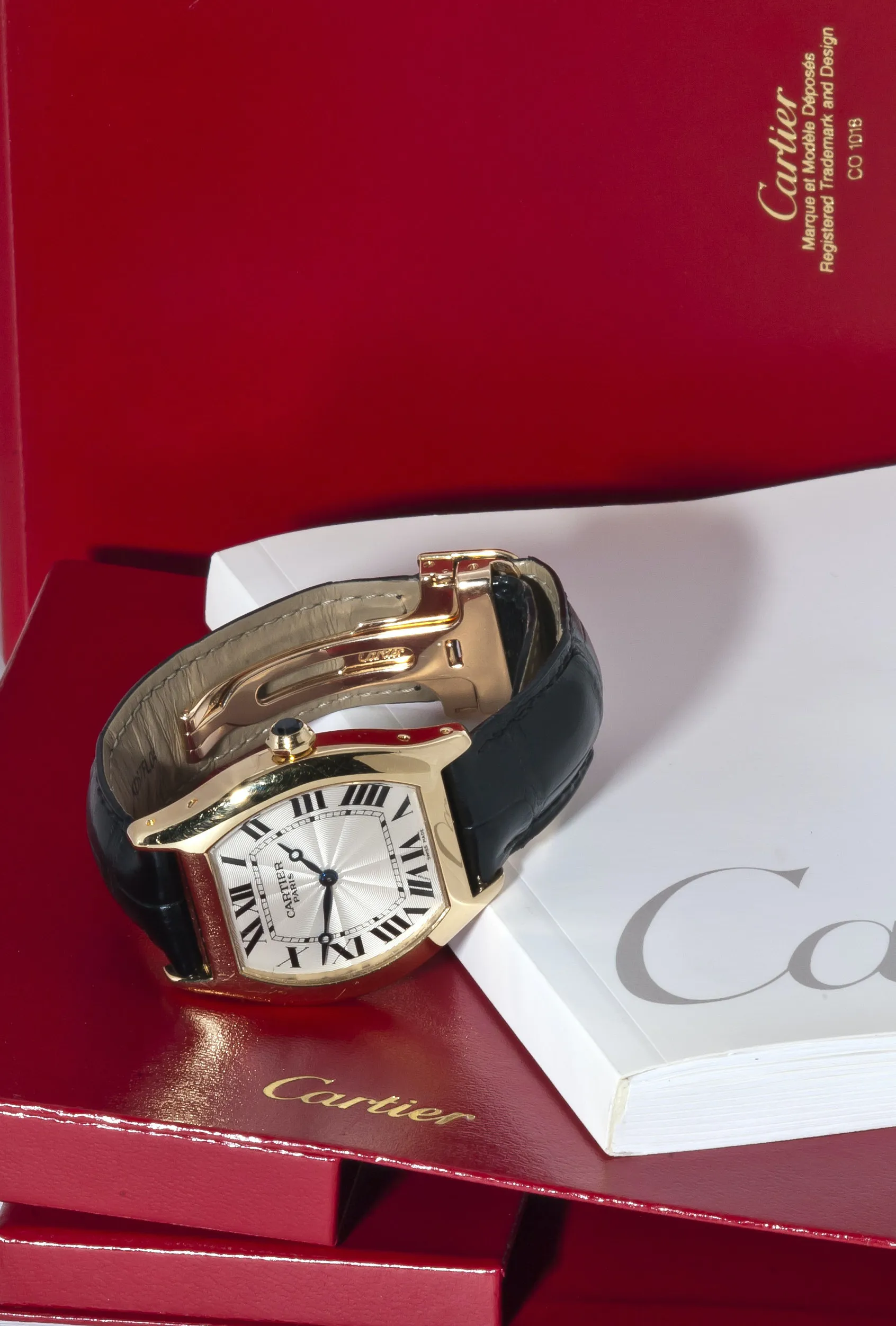 Cartier Tortue Collection Privée 2496C 34mm Yellow gold White 7