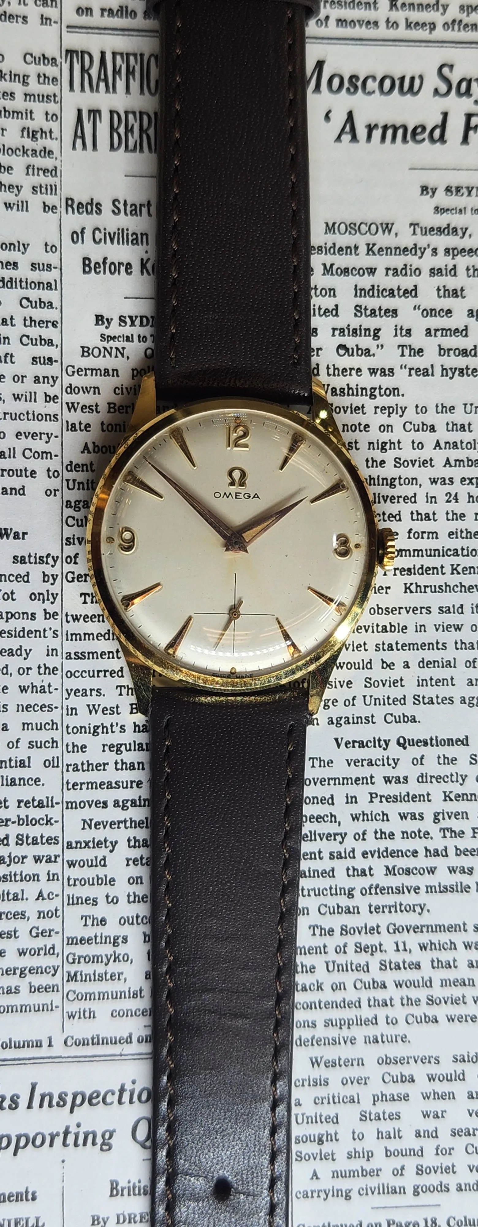 Omega 18kt 