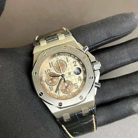 Audemars Piguet Royal Oak Offshore 26470ST.OO.A801CR.01 42mm Stainless steel Beige