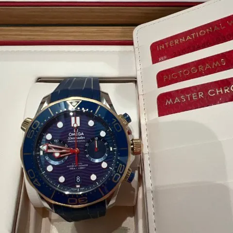 Omega Seamaster Diver 300M 210.22.44.51.03.001 44mm Yellow gold and Stainless steel Blue