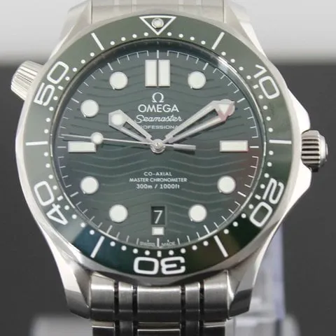 Omega Seamaster Diver 300M 210.30.42.20.10.001 42mm Stainless steel Green