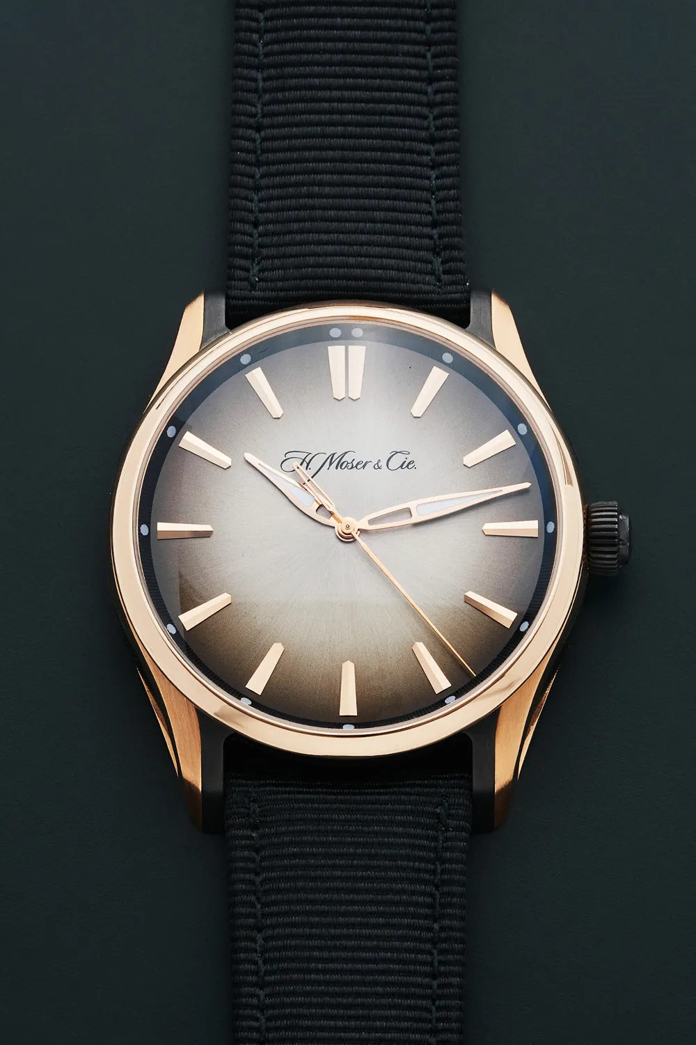 H. Moser & Cie. Pioneer Centre Second 3200-0902 43mm Rose gold and Titanium Gray