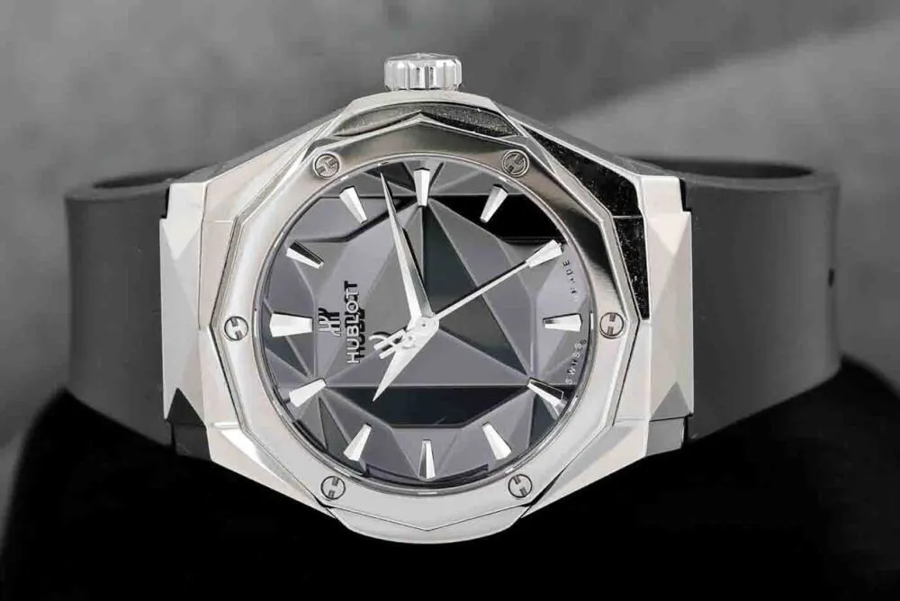 Hublot Classic Fusion 45, 42, 38, 33  550.NS.1800.RX.ORL19 40mm Titanium Black 7