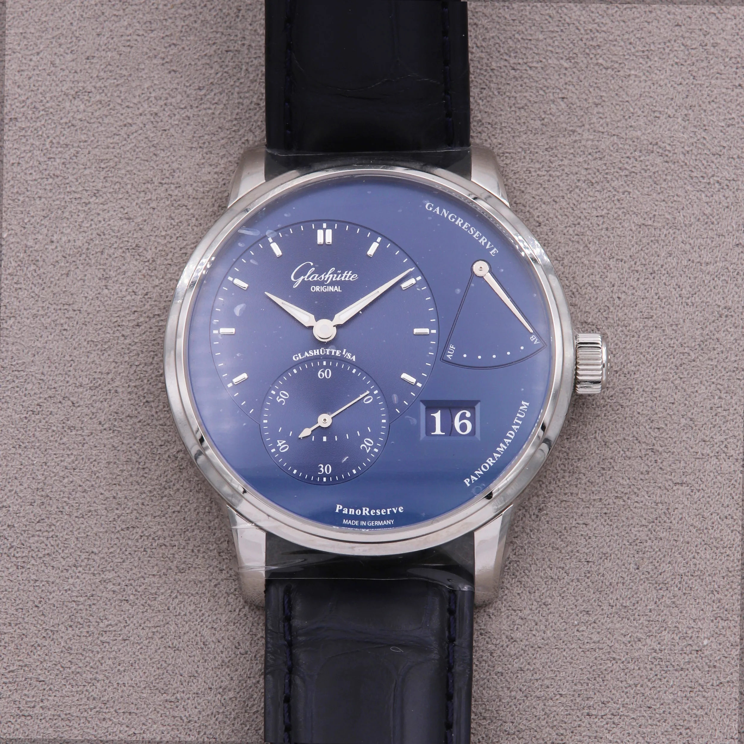 Glashütte Panorama Date 124017 40mm Stainless steel Blue