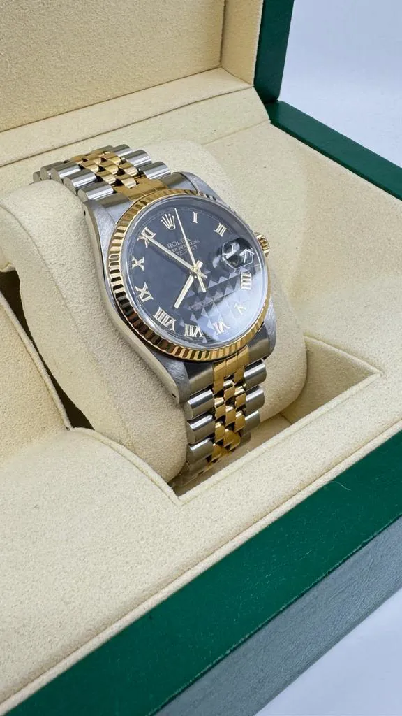 Rolex Datejust 36 16233 36mm Yellow gold and stainless steel Black 3