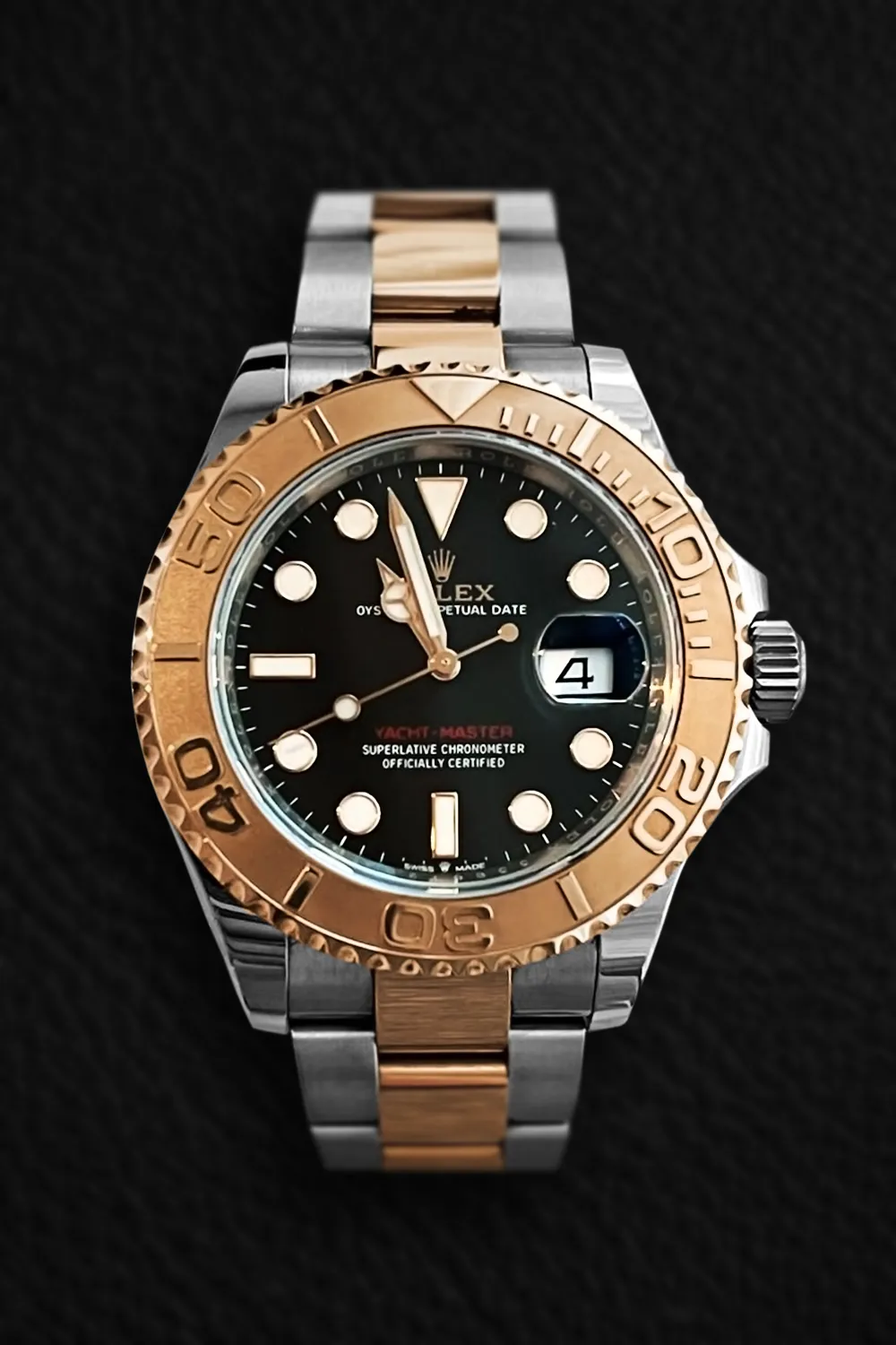 Rolex Yacht-Master 40 126621 40mm Rose gold and Stainless steel Black