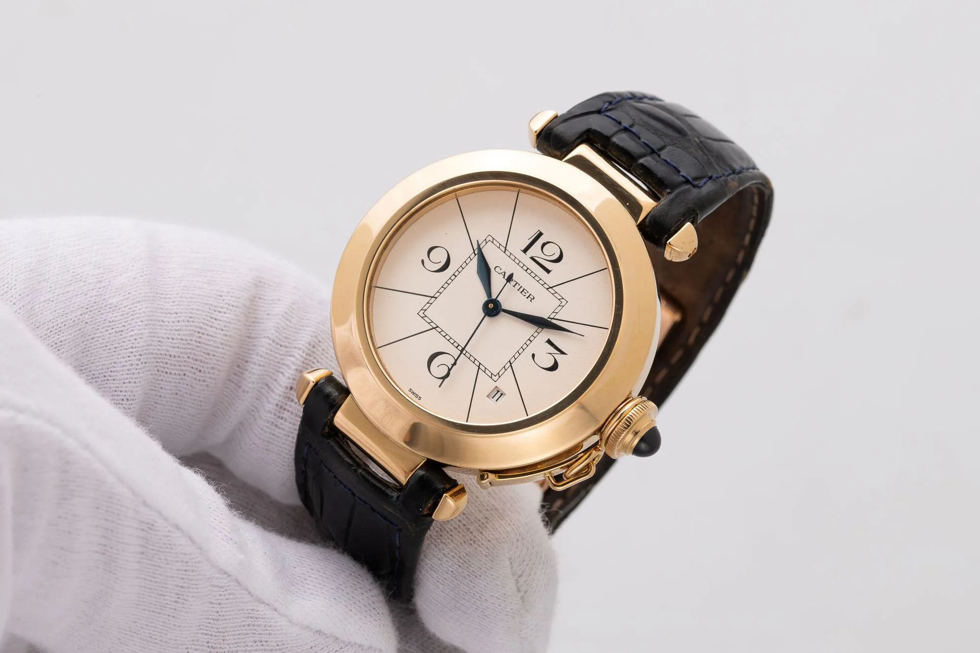 Cartier Pasha 820901 38mm Yellow gold Cream 2