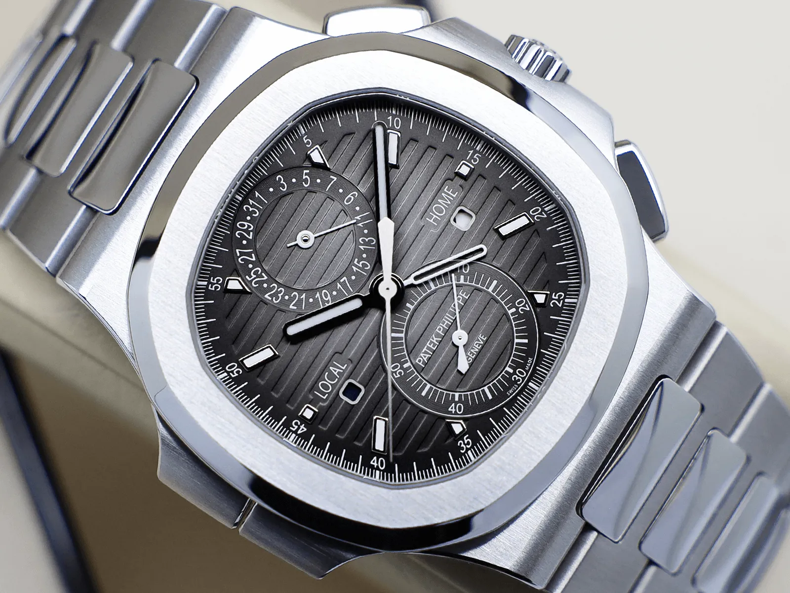 Patek Philippe Nautilus 5990/1A-001 40mm Black