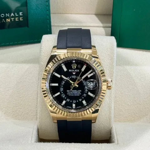 Rolex Sky-Dweller 326238 42mm Yellow gold Black